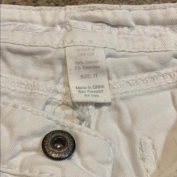 white jean shorts - Picture 2 of 2